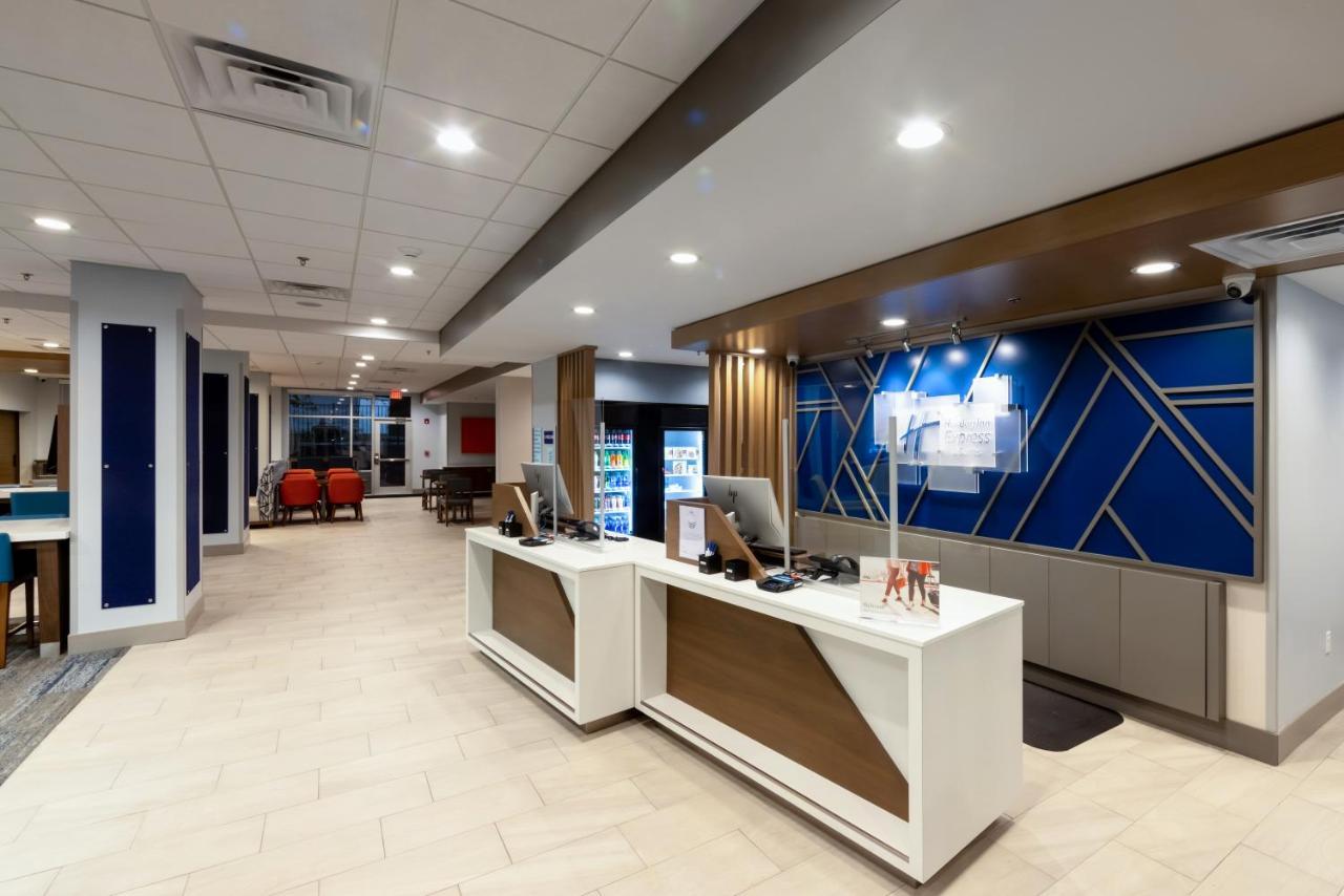 Holiday Inn Express & Suites - Harrisonburg University Area By Ihg ภายนอก รูปภาพ